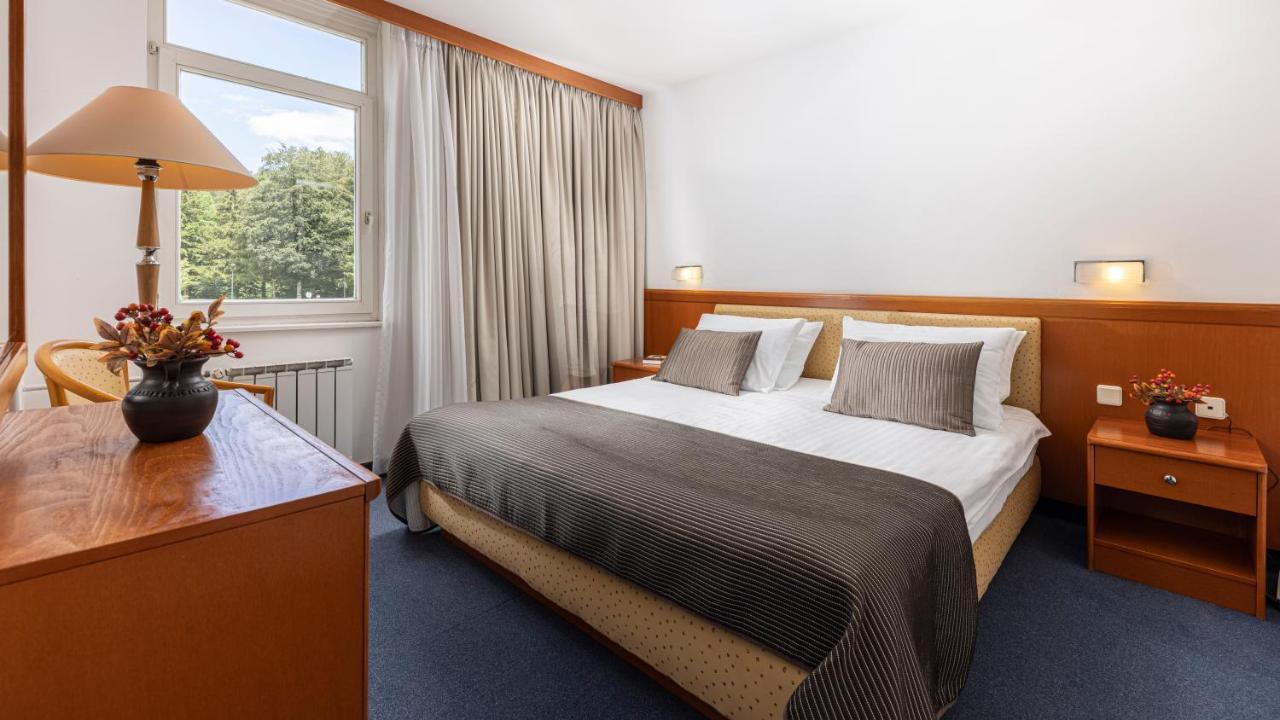 Hotel Jezero Plitvicka Jezera Bagian luar foto