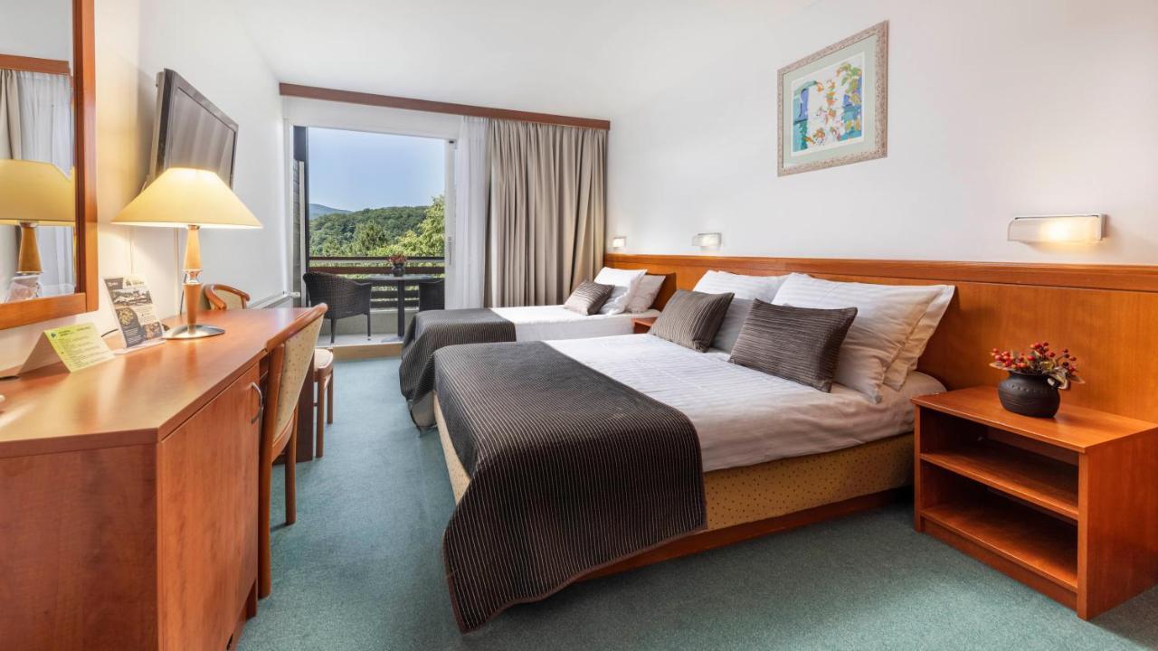 Hotel Jezero Plitvicka Jezera Bagian luar foto