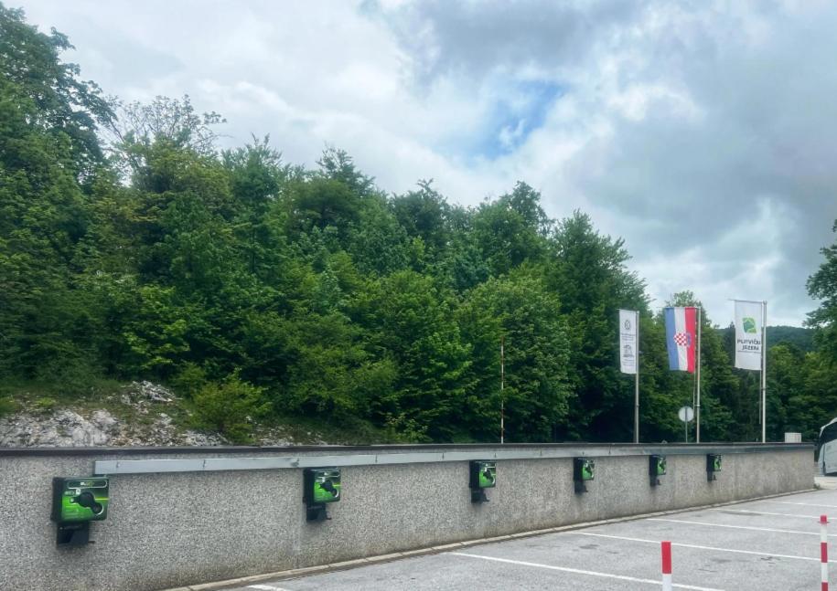 Hotel Jezero Plitvicka Jezera Bagian luar foto